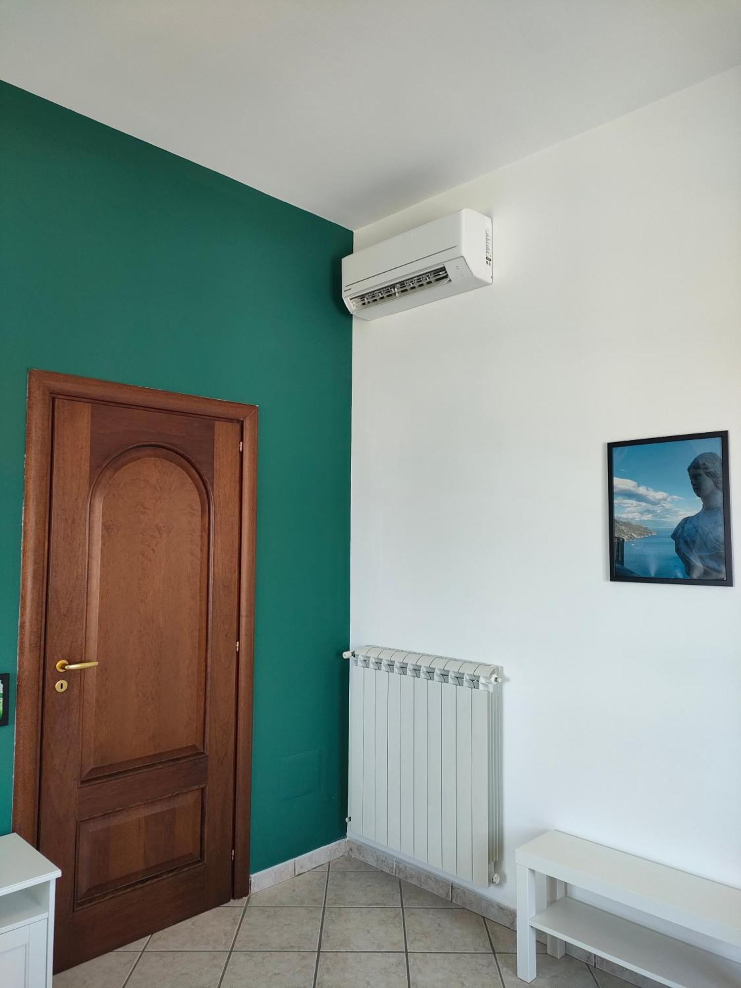 Lilla Housing Apartment Castellammare di Stabia Exterior foto